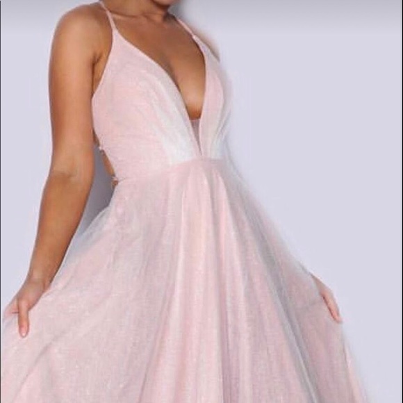 Prom dresses - Picture 2 of 4